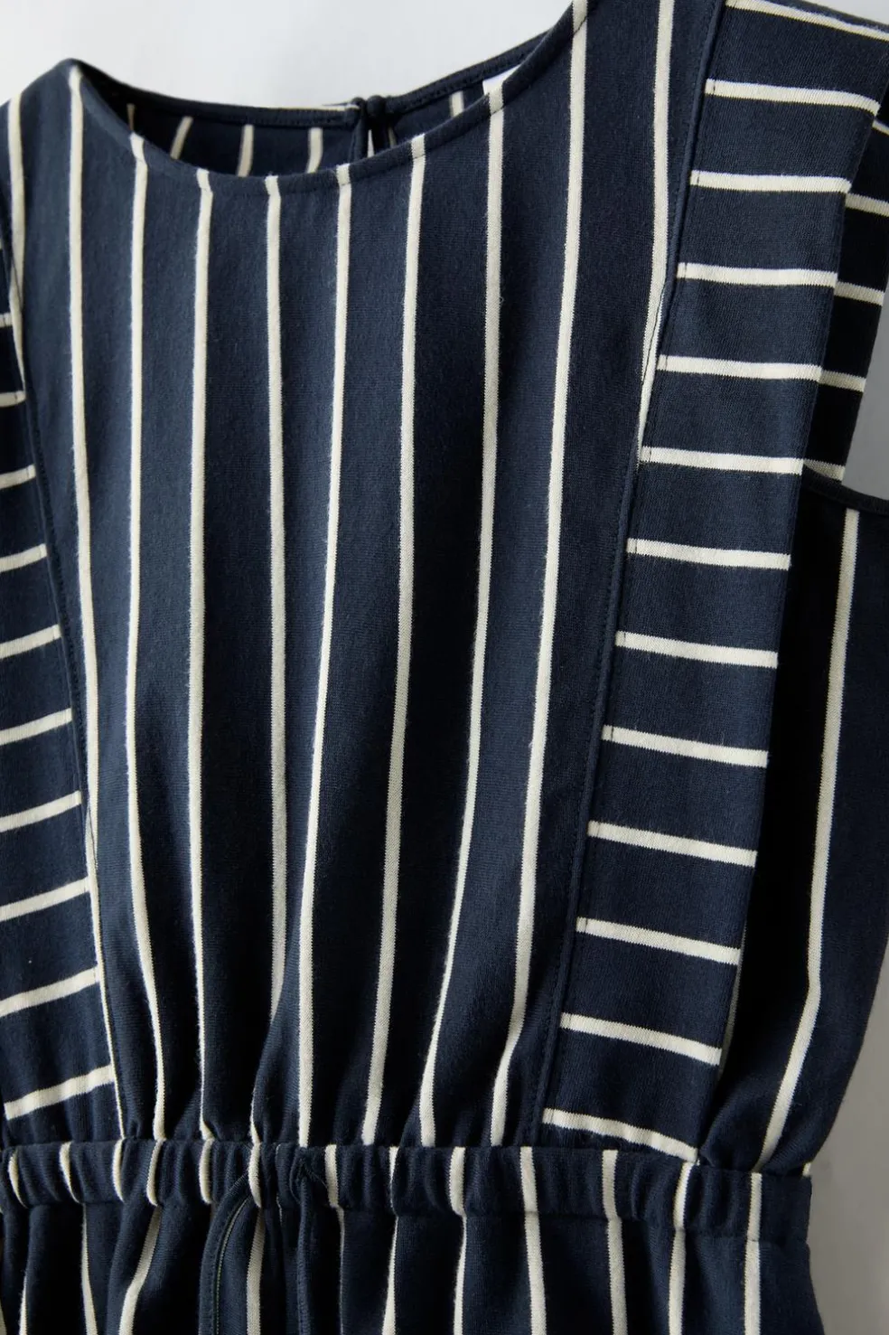 MACACÃO CURTO ÀS RISCAS-ZARA Fashion