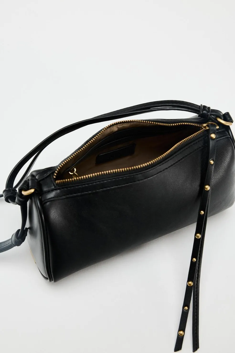 ZARA Malas^MALA A TIRACOLO COM PORMENOR DE MINI TACHAS Preto