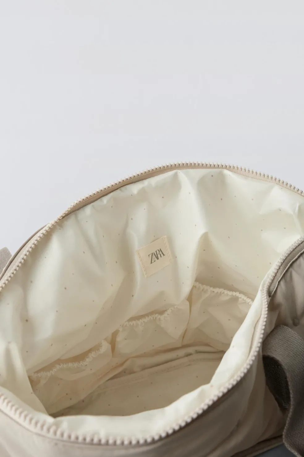 MOCHILA DE MATERNIDADE ACOLCHOADA-ZARA Online