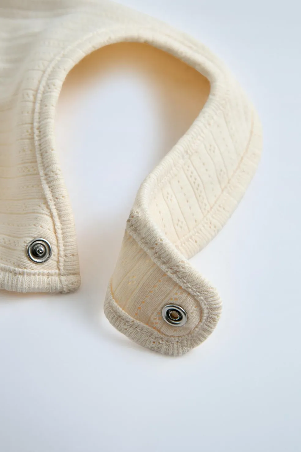 PACK BABETE E GORRO POINTELLE-ZARA Fashion