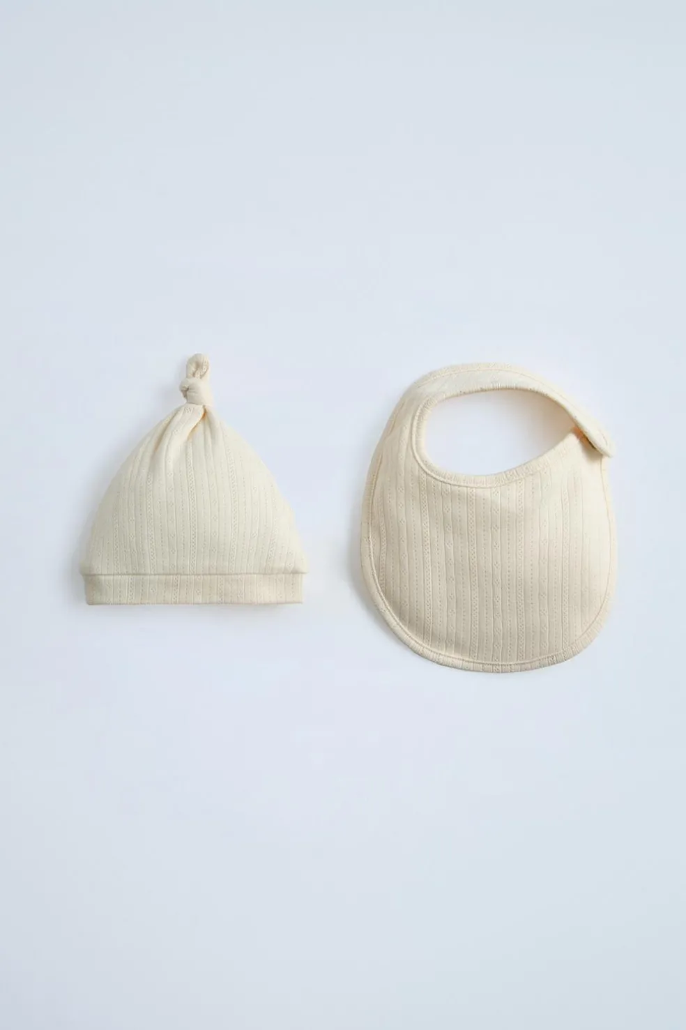 PACK BABETE E GORRO POINTELLE-ZARA Fashion