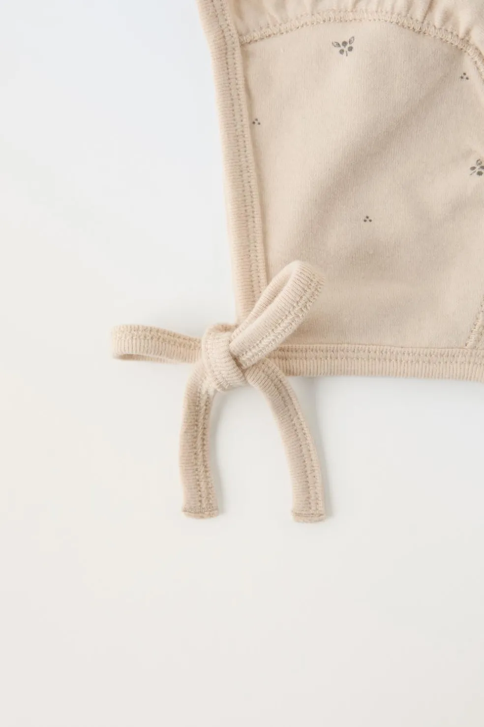 PACK DE CARAPUÇO E BANDANA ESTAMPADOS-ZARA Outlet