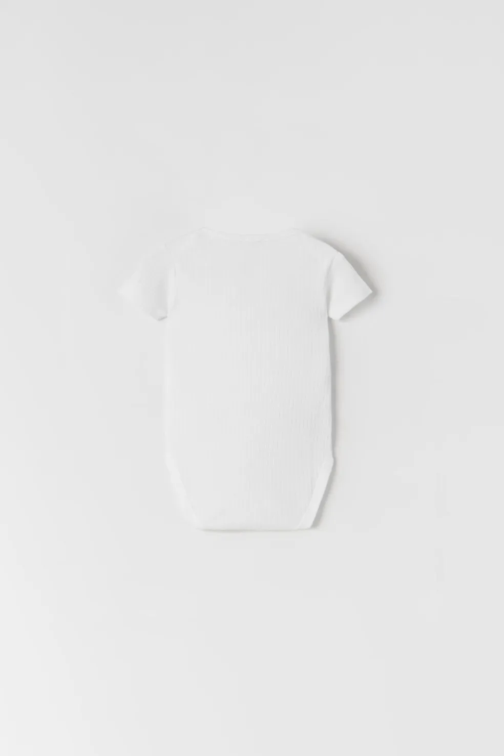 PACK DE TRÊS BODIES DECOTE REDONDO E MANGA CURTA-ZARA Online