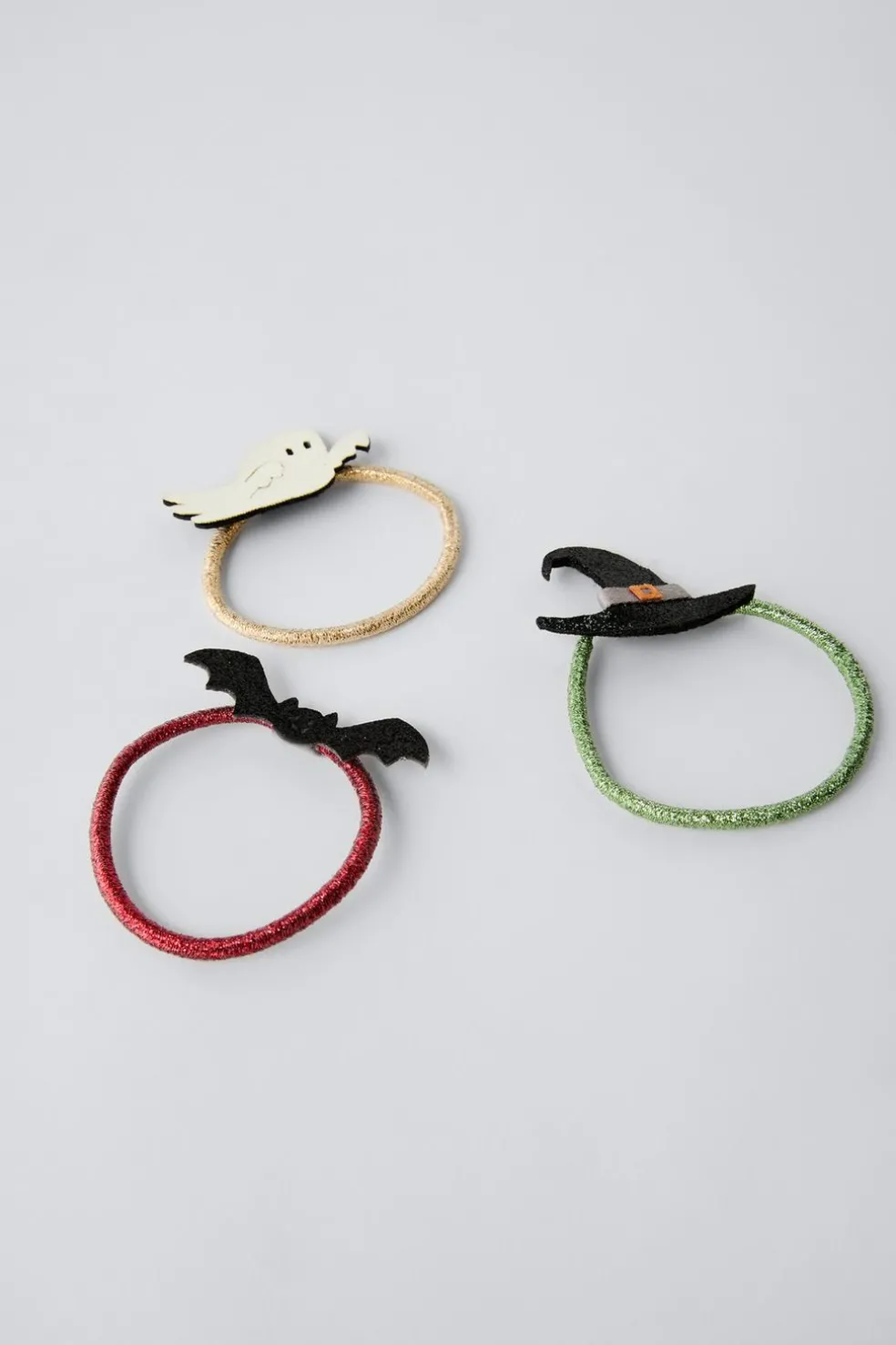 PACK TRÊS ELÁSTICOS COM APLIQUES BRILHANTES-ZARA New