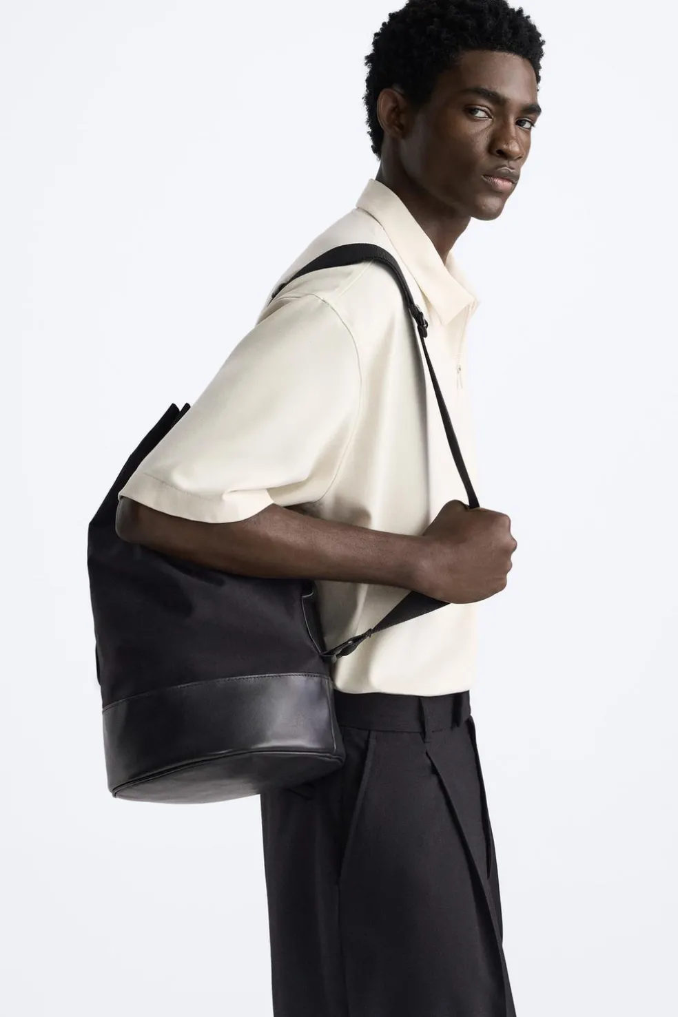 ZARA Polos^POLO ZIP Bege