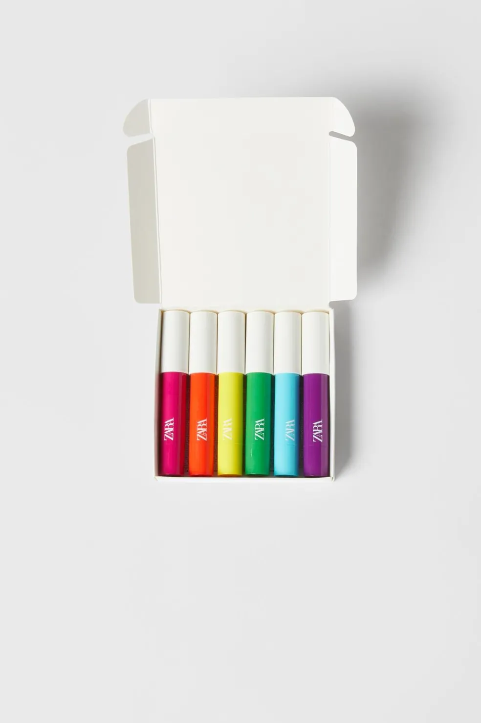 SET DE LÁPIS DE CORES ROSTO-ZARA New