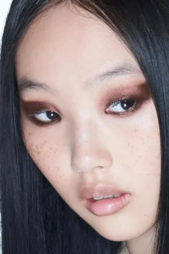 ZARA Beauty|Maquilhagem^SOMBRA DE OLHOS EM CREME DARK PLUM SHIMMER