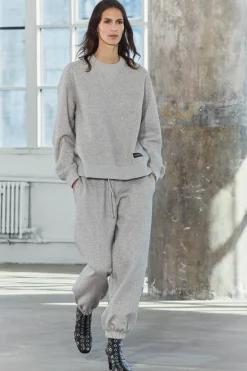 ZARA Winter Layersnew|Sweatshirts / Joggers^SWEAT FELPUDA OVERSIZE COM ETIQUETA Cinzento-vigoré