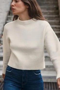 ZARA Winter Layersnew^SWEATER CURTO MALHA SUAVE Cru