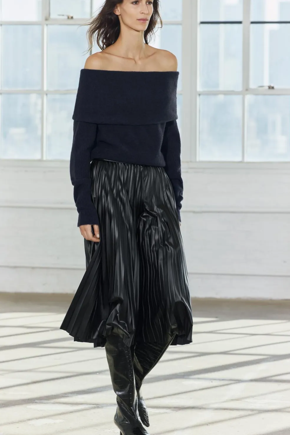 ZARA Cardigan / Camisolas|Malha^SWEATER DE MALHA COM OMBROS DESCOBERTOS marinho