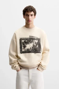 ZARA Sweatshirts^SWEATSHIRT COM ESTAMPADO FOTOGRÁFICO Branco-marfim