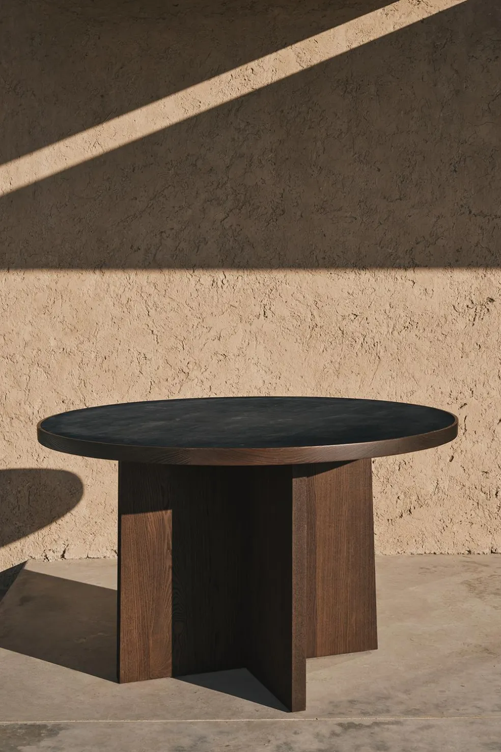 ZARA Móveis|Móveis^TABLE 03 Preto / Castanho