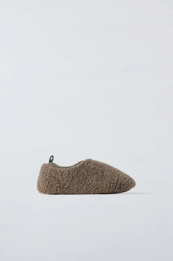 TIMELESZ - CHINELO DE QUARTO COM EFEITO DE PELO ENCARACOLADO-ZARA Best Sale