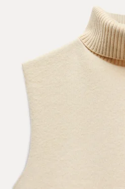 ZARA Winter Layersnew^TOP SOFT GOLA ALTA Cru