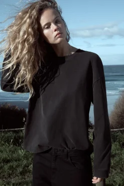 ZARA Winter Layersnew|T-Shirts^T-SHIRT COM EFEITO LAVADO DE MANGA COMPRIDA Preto