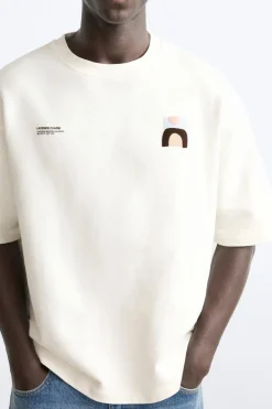 ZARA Sweatshirts|T-Shirts^T-SHIRT COM ESTAMPADOS EM CONTRASTE Branco-marfim