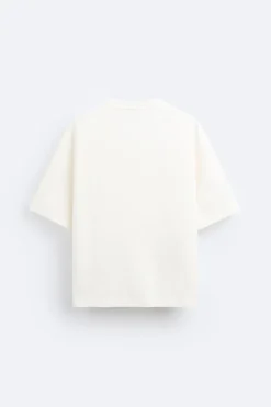 ZARA Sweatshirts|T-Shirts^T-SHIRT COM ESTAMPADOS EM CONTRASTE Branco-marfim