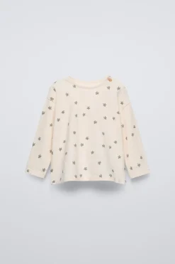 T-SHIRT COM ESTRELAS-ZARA Shop