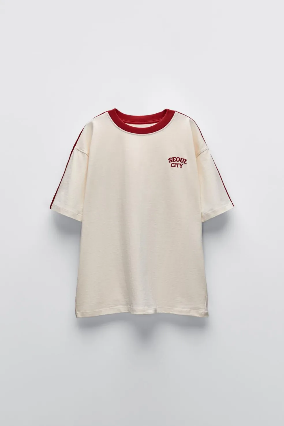 T-SHIRT COM LINHAS VIVAS-ZARA Outlet