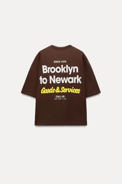 ZARA Winter Layersnew|T-Shirts^T-SHIRT COM MENSAGEM Castanho