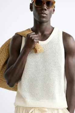 ZARA Camisola / Casacos|T-Shirts^T-SHIRT MANGA À CAVA DE MALHA Cru