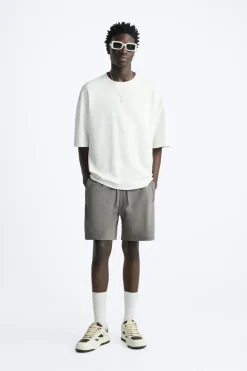 ZARA Sweatshirts|T-Shirts^T-SHIRT RELAXED FIT Branco-marfim